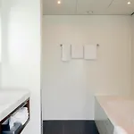 Leonardo 4*