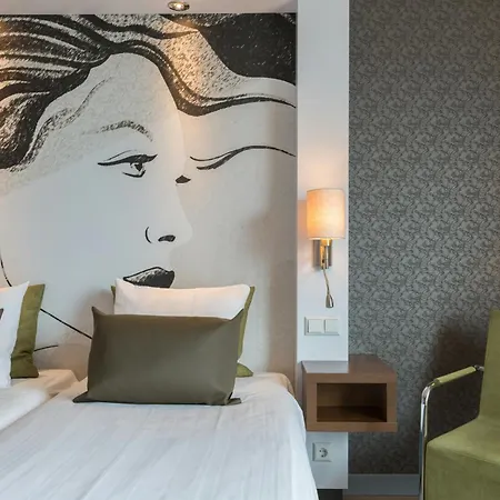 Leonardo Hotel 4*